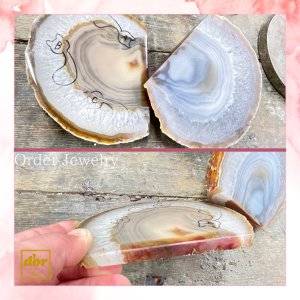 浦和のジュエリーショップ「シプレドオール」でお預かりしたメノウの置物を猫の形のペンダントへリフォームしたジュエリー作品